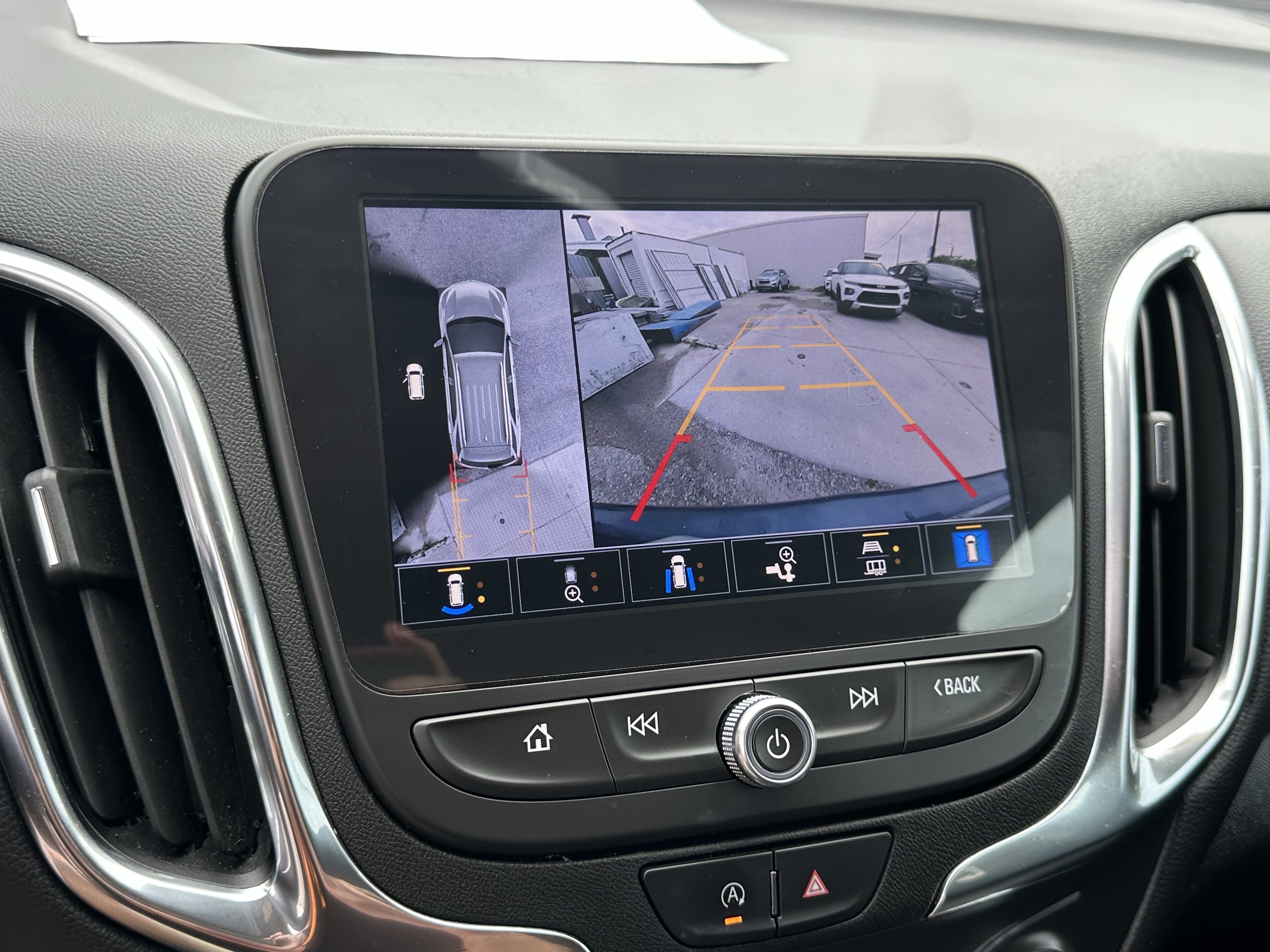 Certified 2024 Chevrolet Equinox LT FWD image 26