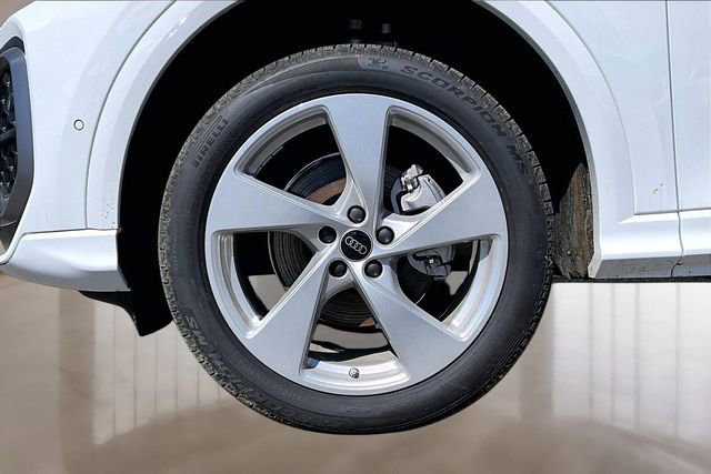 New 2025 Audi Q5 Premium Plus image 12