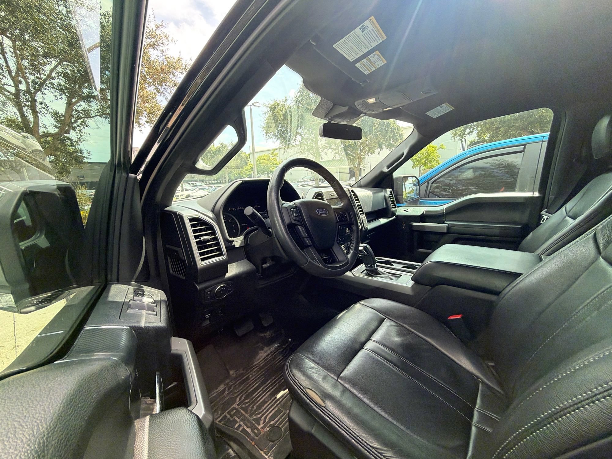 Used 2019 Ford F150 XLT w/ Equipment Group 302A Luxury AWD/4WD image 5