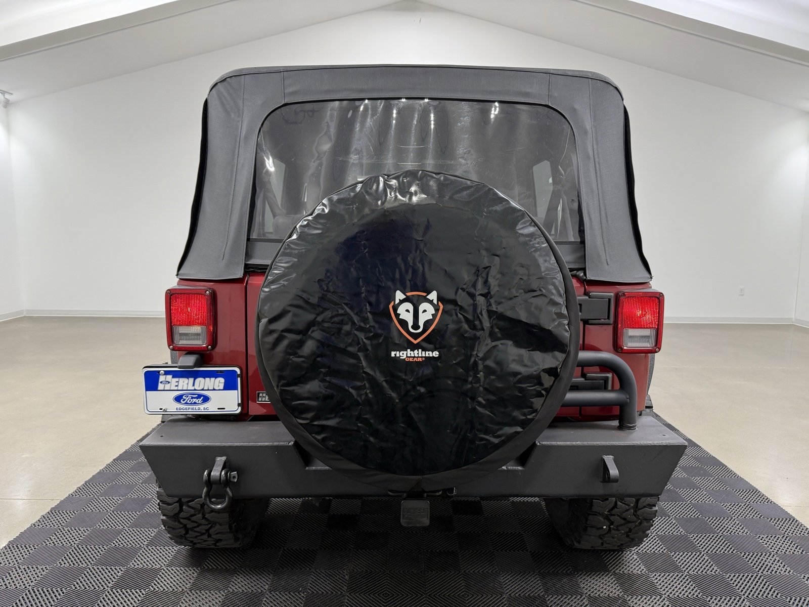 Used 2012 Jeep Wrangler Unlimited Rubicon w/ Connectivity Group image 7