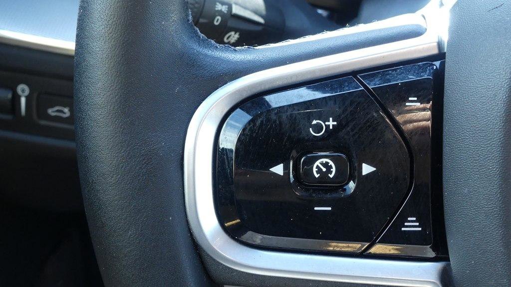 Used 2019 Volvo XC60 T8 Inscription w/ Protection Package Premier image 17