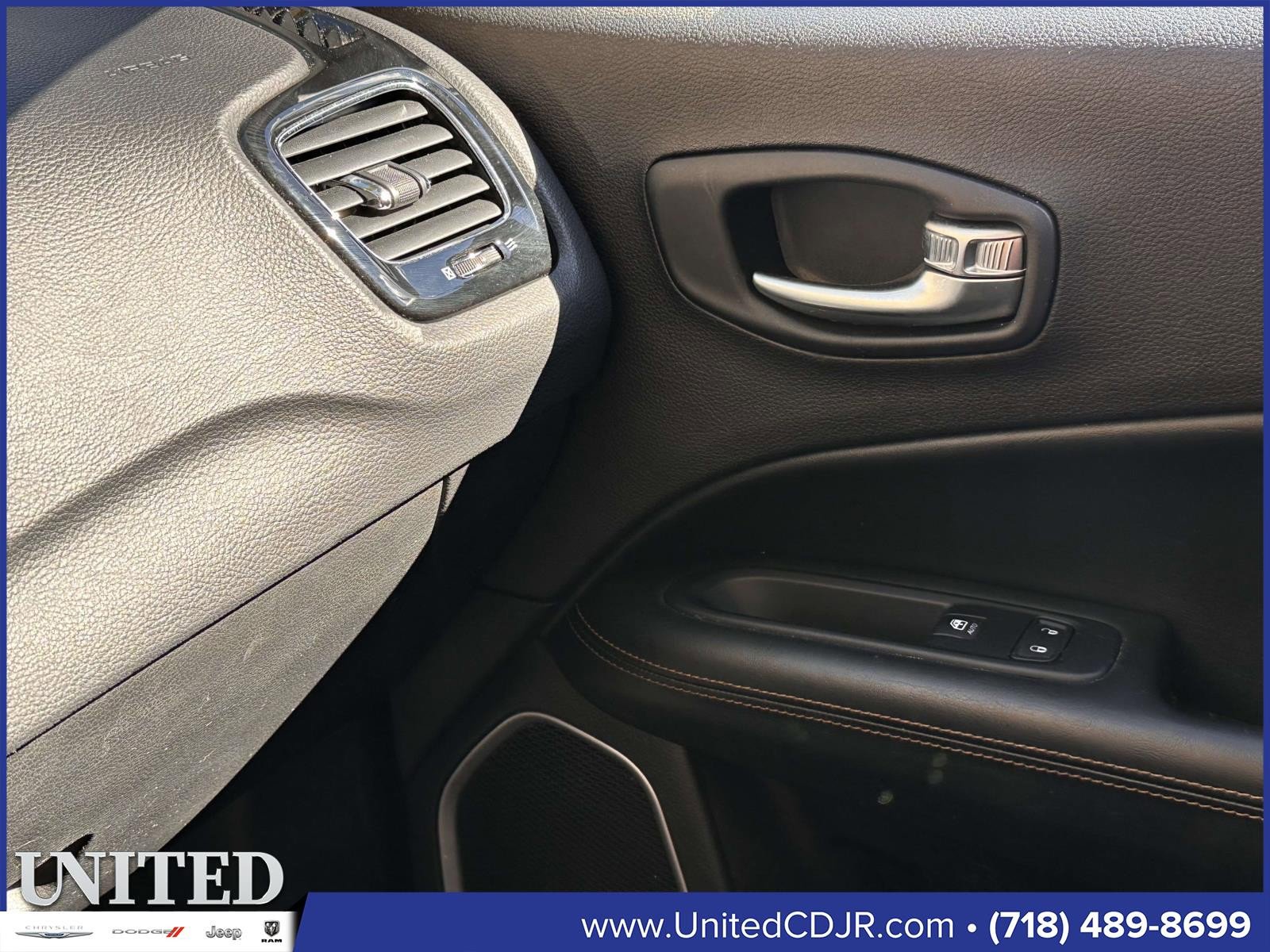 Used 2019 Jeep Compass Limited image 28