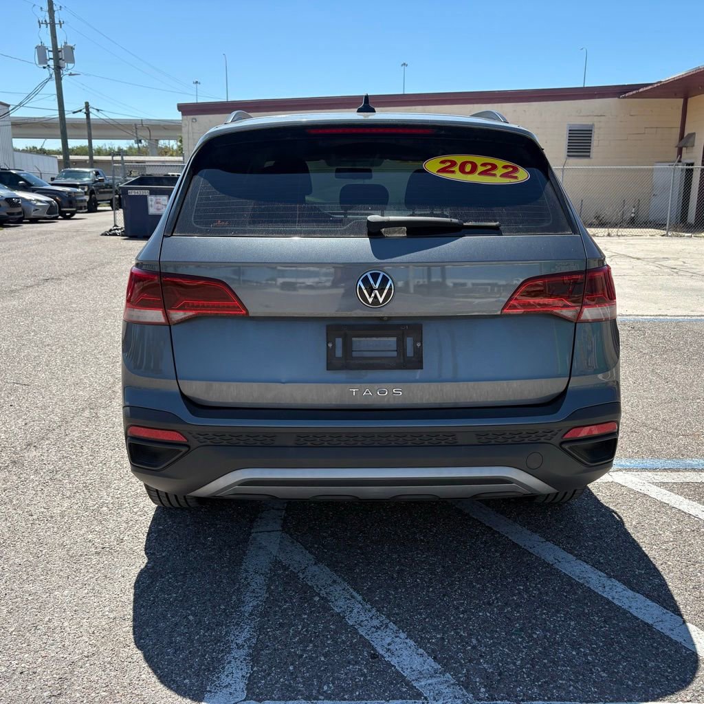 Used 2022 Volkswagen Taos S image 4