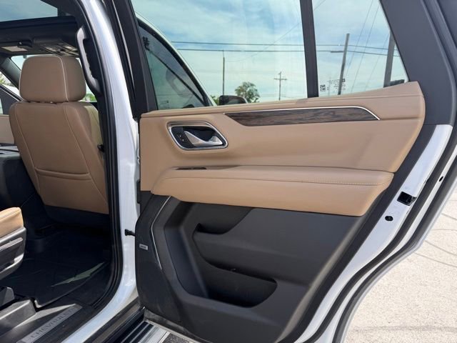 Used 2023 Chevrolet Tahoe Premier AWD/4WD image 44