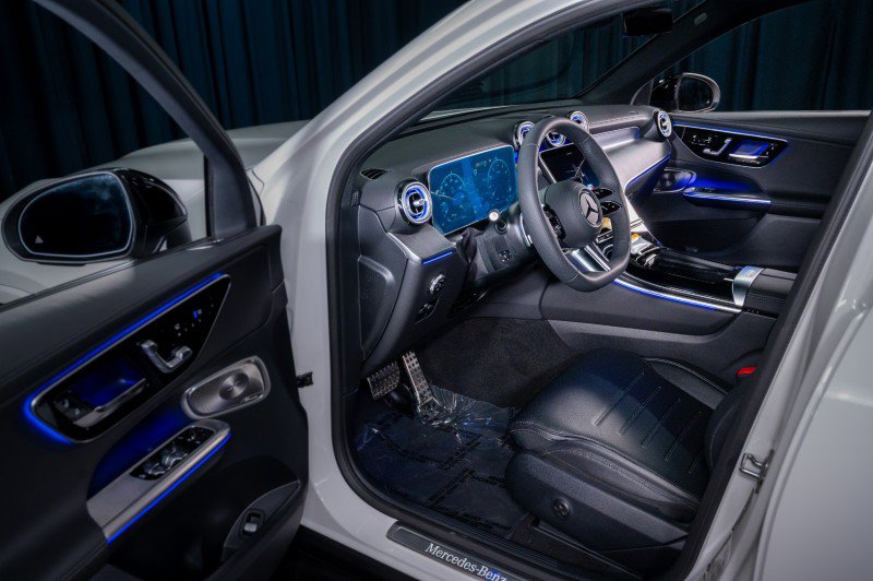 Certified 2026 Mercedes-Benz GLC 300 image 12