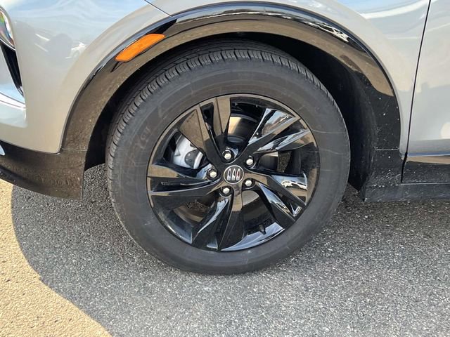 Used 2026 Buick Encore GX Sport Touring w/ Comfort Package image 10