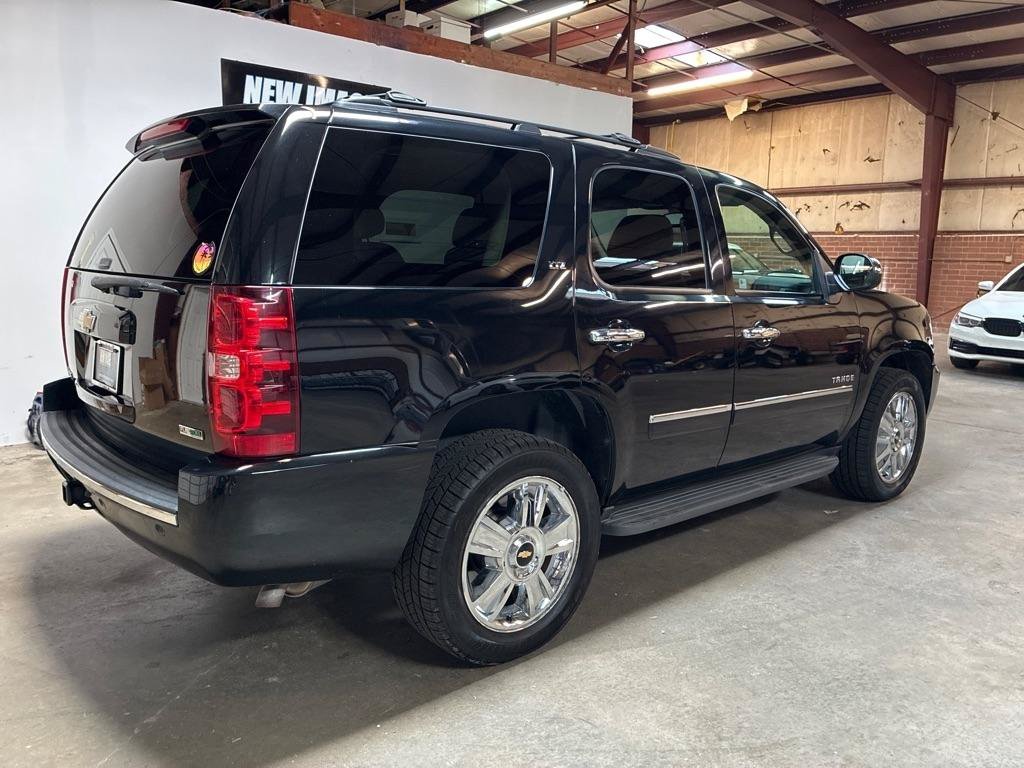 Used 2010 Chevrolet Tahoe LTZ AWD/4WD image 3