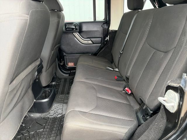 Used 2017 Jeep Wrangler Unlimited Willys image 36