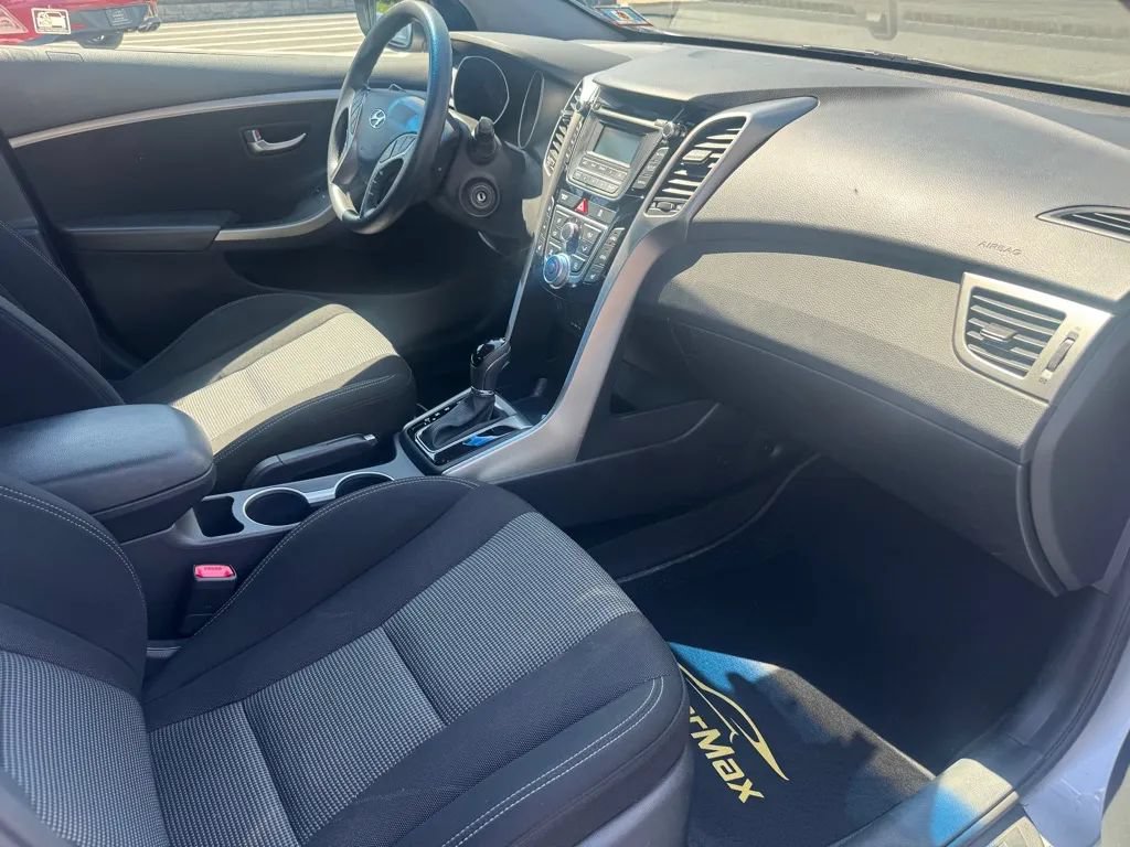 Used 2013 Hyundai Elantra GT FWD image 8