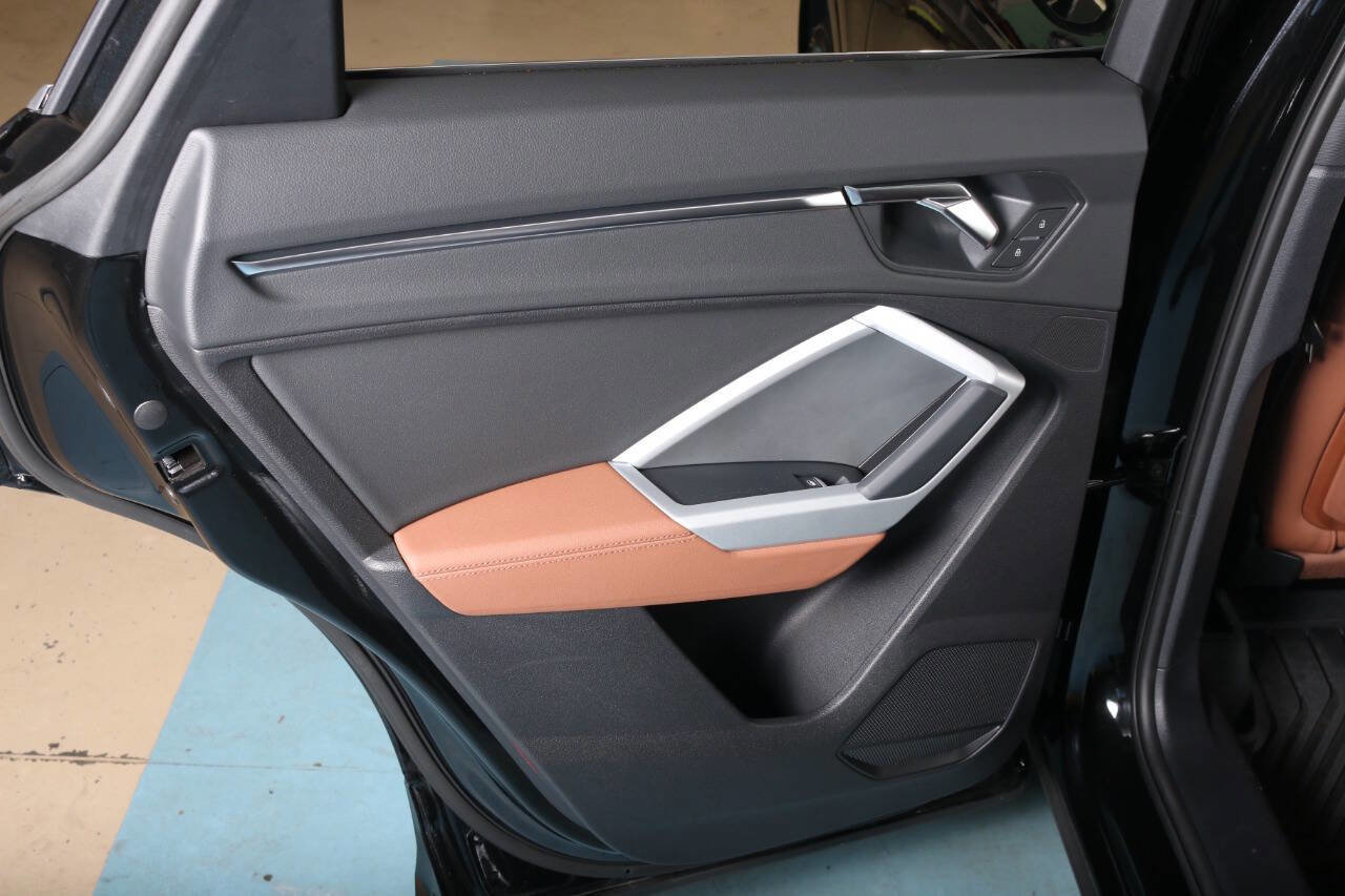 Used 2021 Audi Q3 2.0T Premium w/ Convenience Package image 36