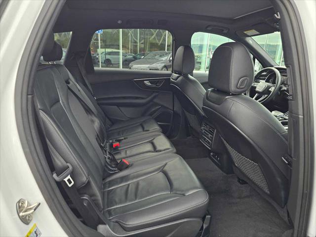 Used 2025 Audi Q7 3.0T Premium Plus w/ Premium Plus Package AWD/4WD image 13
