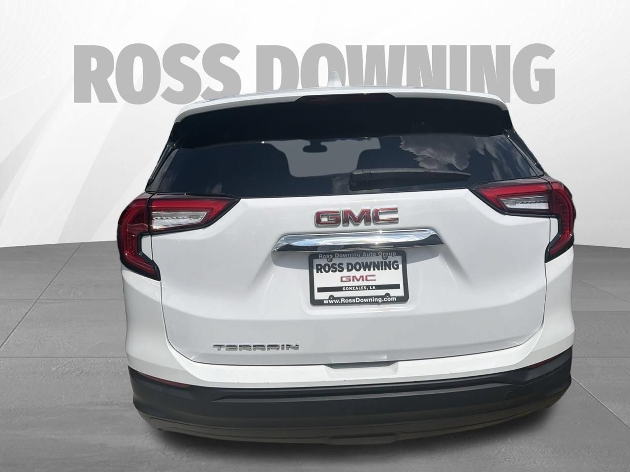 Used 2024 GMC Terrain SLE FWD image 5