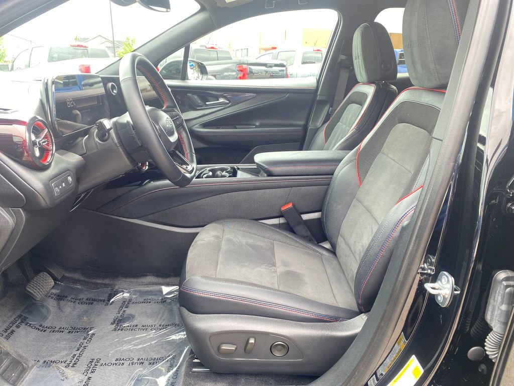 Used 2025 Chevrolet Blazer EV RS AWD/4WD image 9