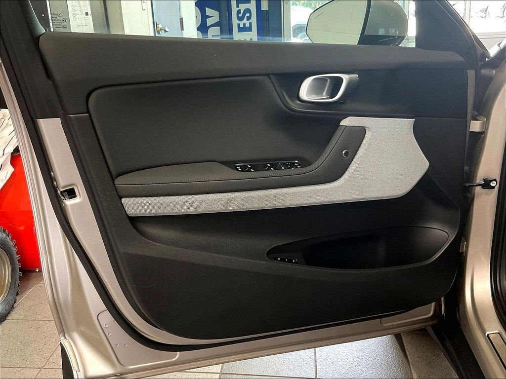 Used 2024 Polestar Polestar 2 AWD/4WD image 9