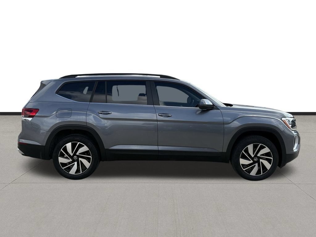 Used 2024 Volkswagen Atlas SE FWD image 4