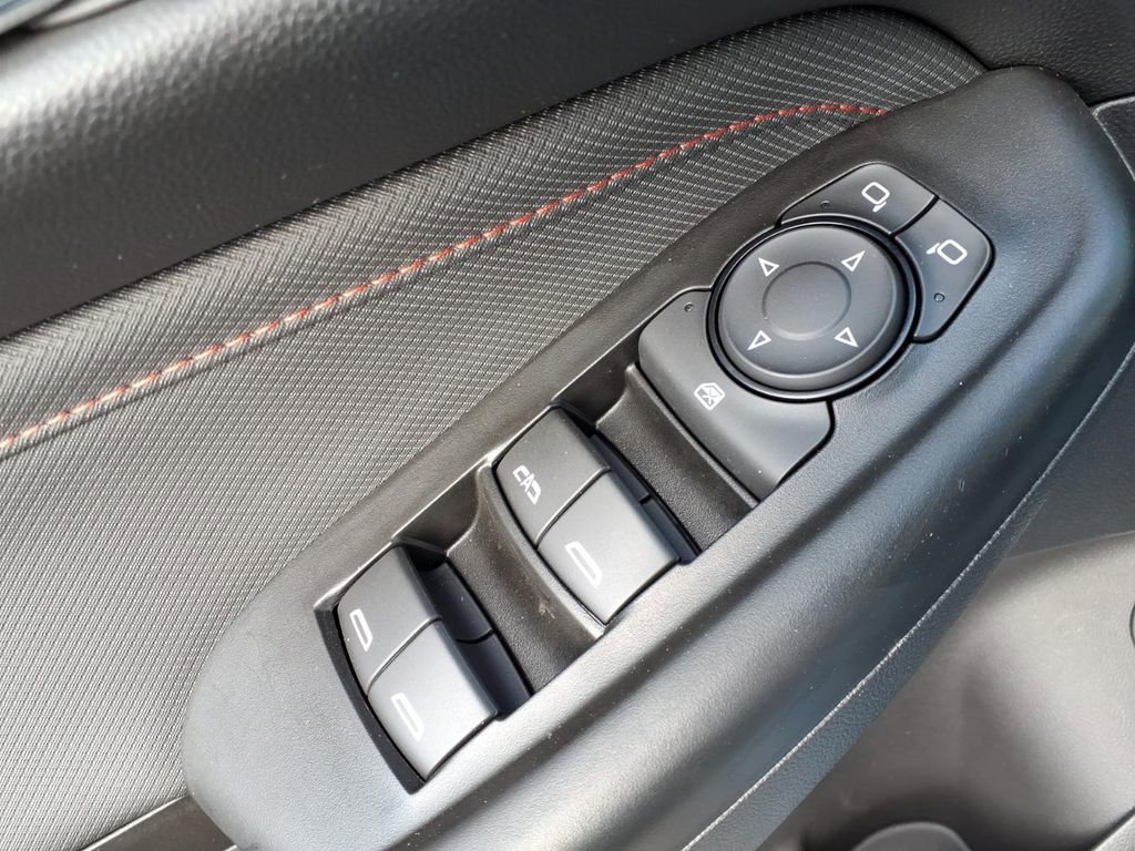 Used 2024 Chevrolet TrailBlazer RS w/ Convenience Package image 17