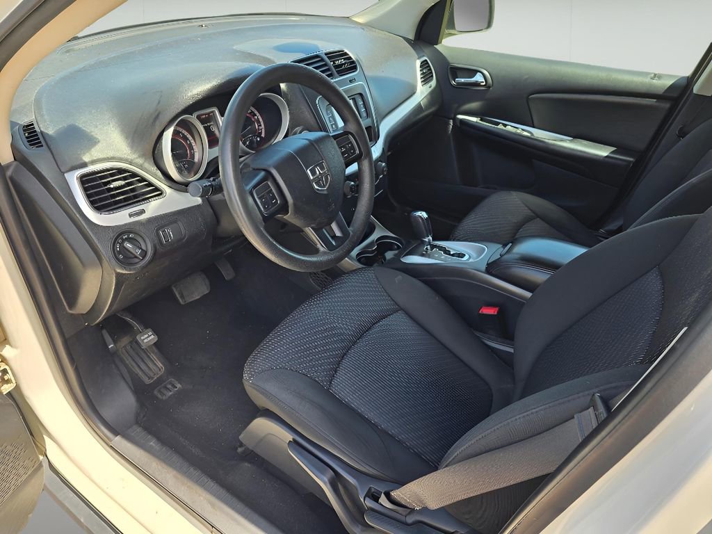Used 2019 Dodge Journey SE w/ Blacktop Package FWD image 14
