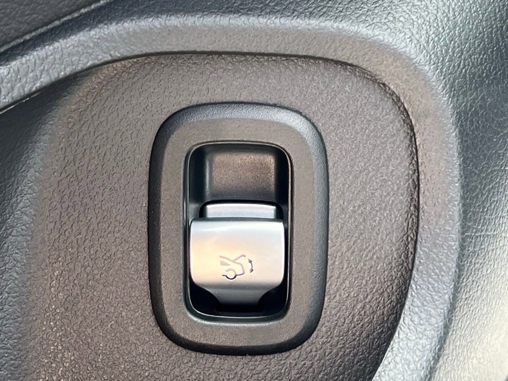 Certified 2024 Mercedes-Benz CLE 53 AMG 4MATIC image 34