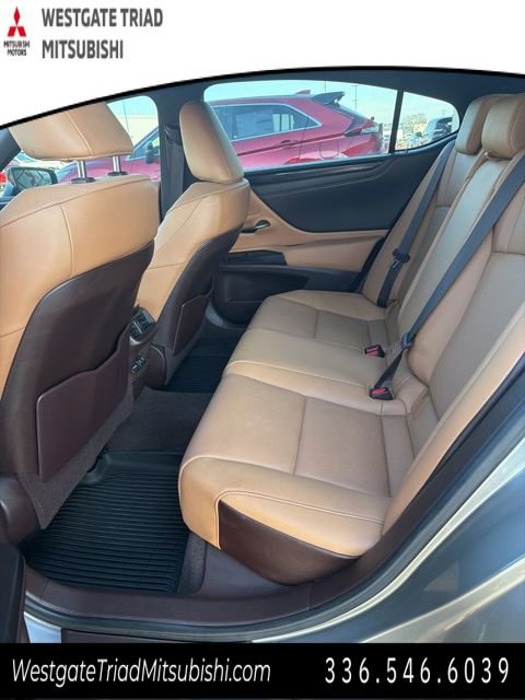 Used 2021 Lexus ES 350 w/ Premium Package FWD image 5