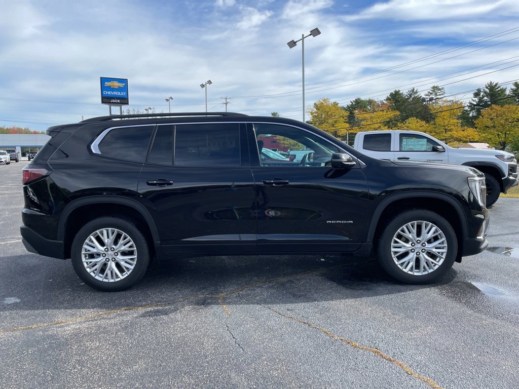 Used 2024 GMC Acadia Elevation image 9
