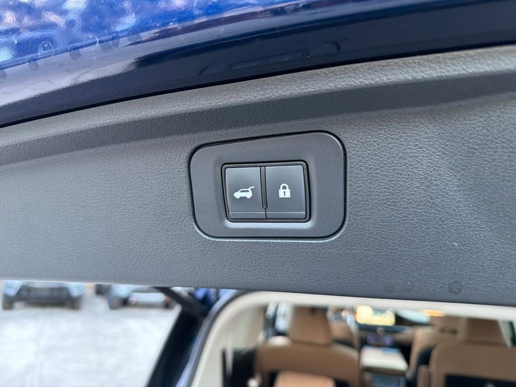 Used 2025 INFINITI QX80 Sensory image 35