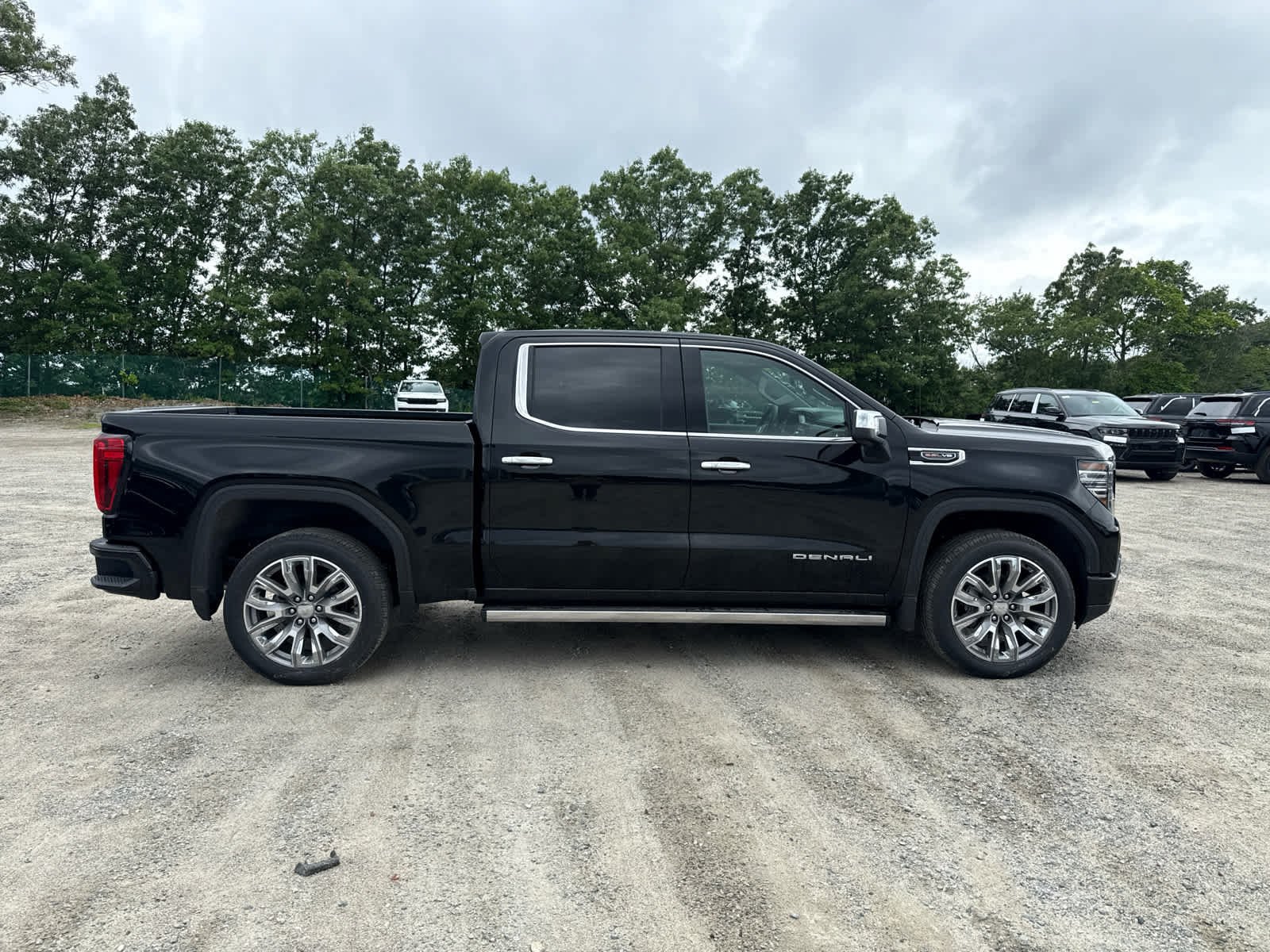 New 2026 GMC Sierra 1500 Denali w/ Denali Reserve Package AWD/4WD image 6