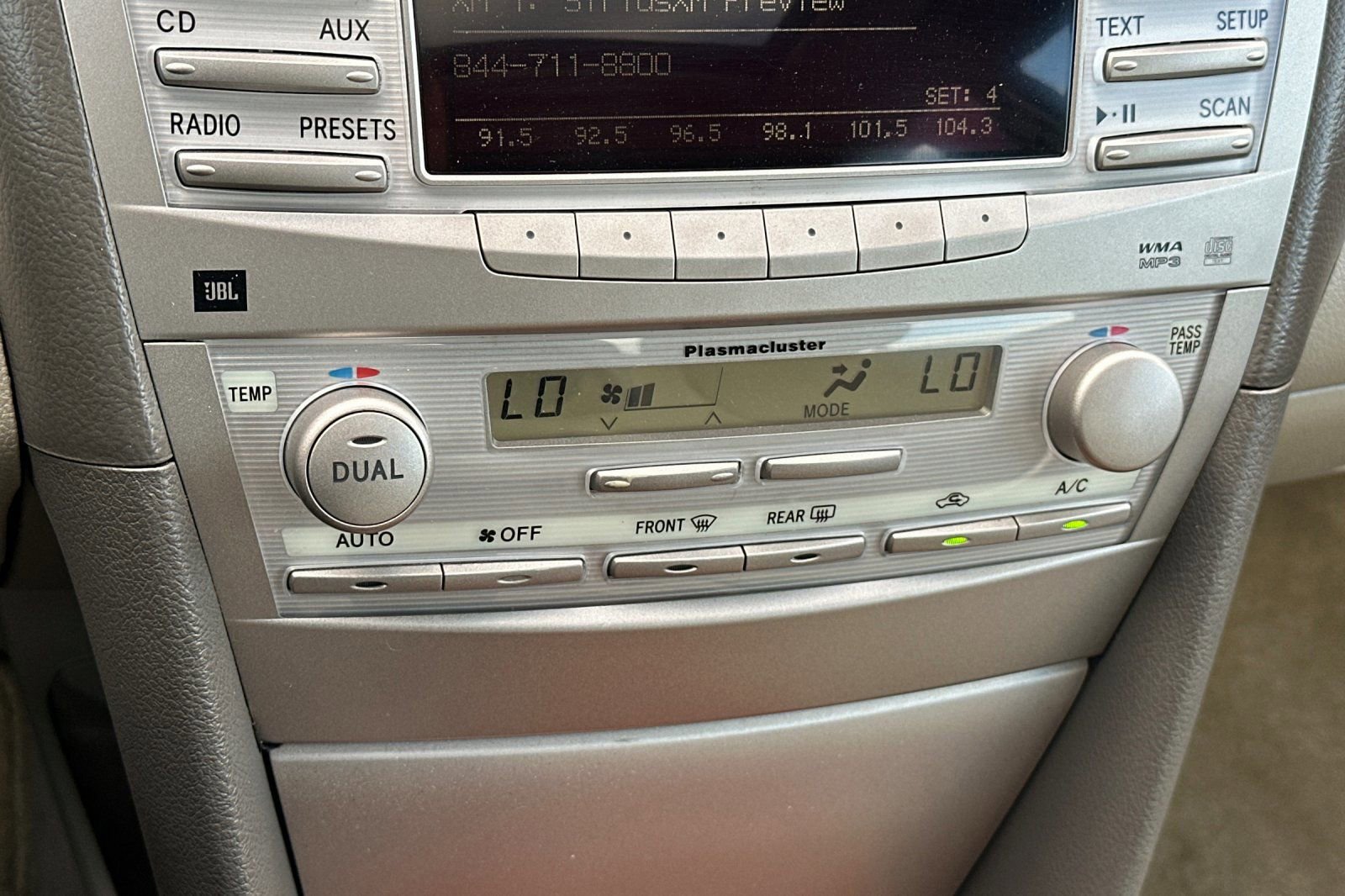 Used 2011 Toyota Camry XLE FWD image 20
