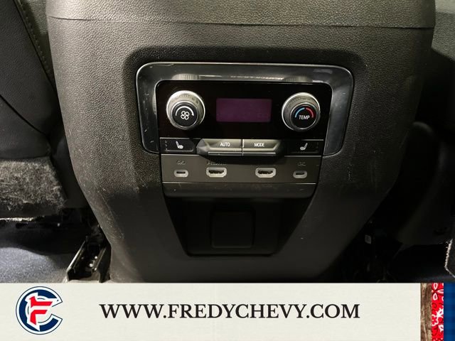 Used 2023 Chevrolet Tahoe Z71 w/ Luxury Package image 15