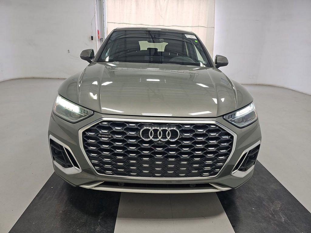 Used 2023 Audi Q5 2.0T Premium Plus w/ Premium Plus Package AWD/4WD image 2