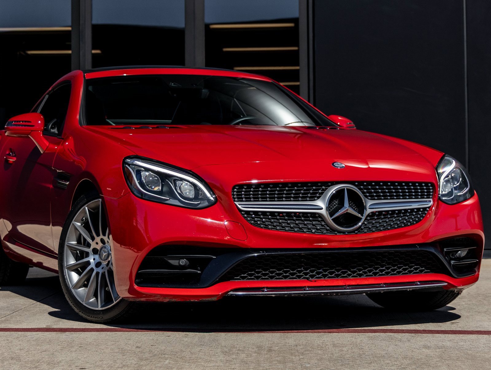 Used 2017 Mercedes-Benz SLC 300 image 5