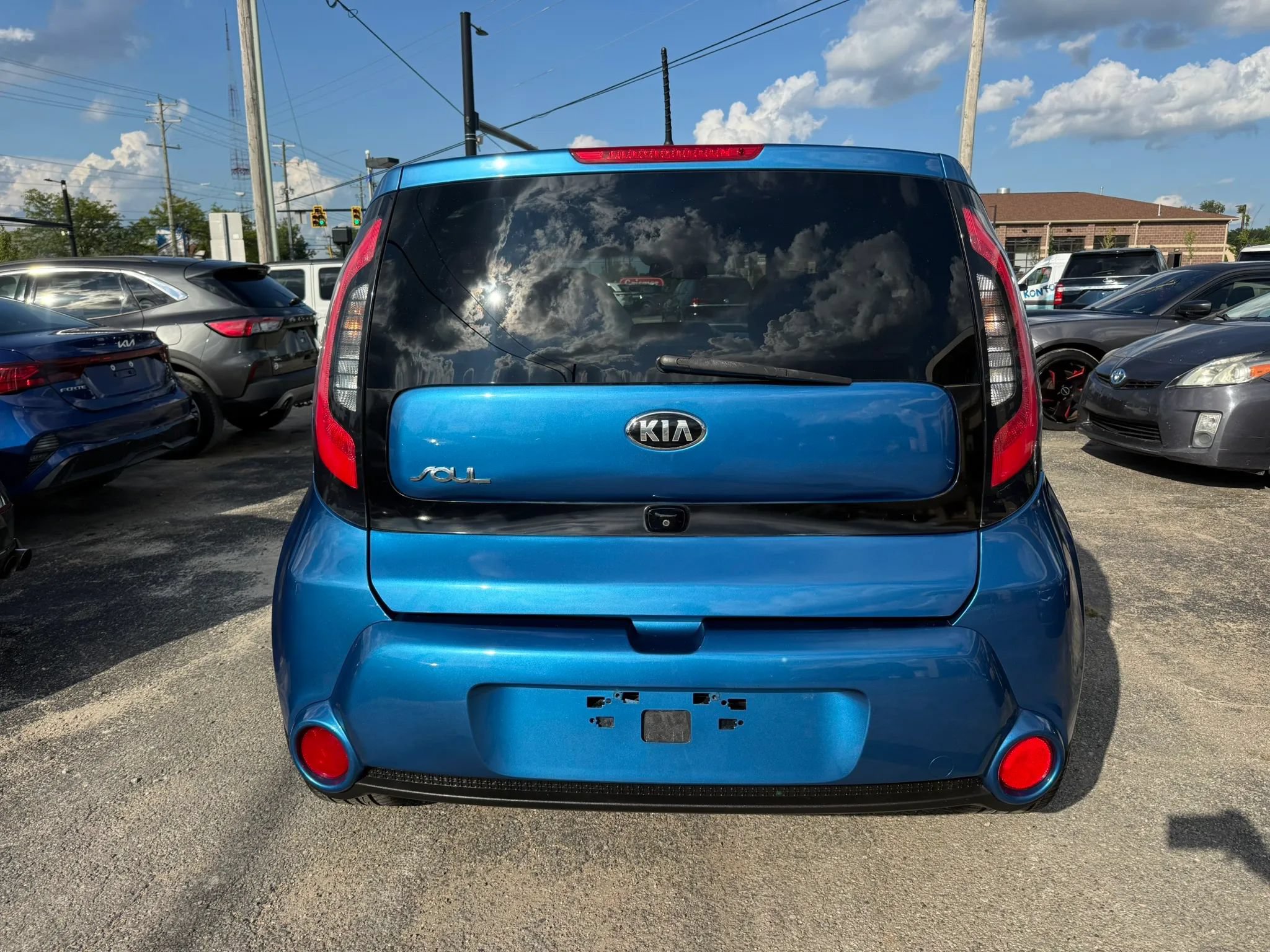 Used 2015 Kia Soul + w/ Audio Package FWD image 5