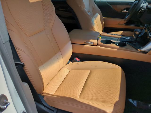 Used 2024 Lexus LX 600 4WD w/ Appearance Package image 26