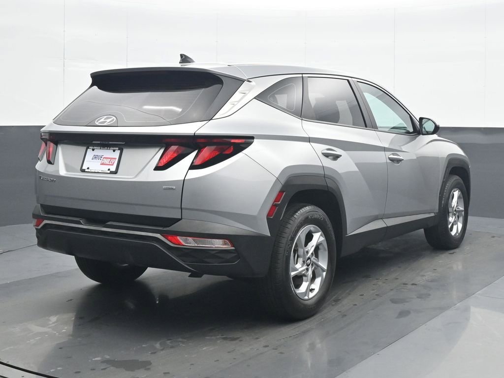 Used 2023 Hyundai Tucson SE image 6