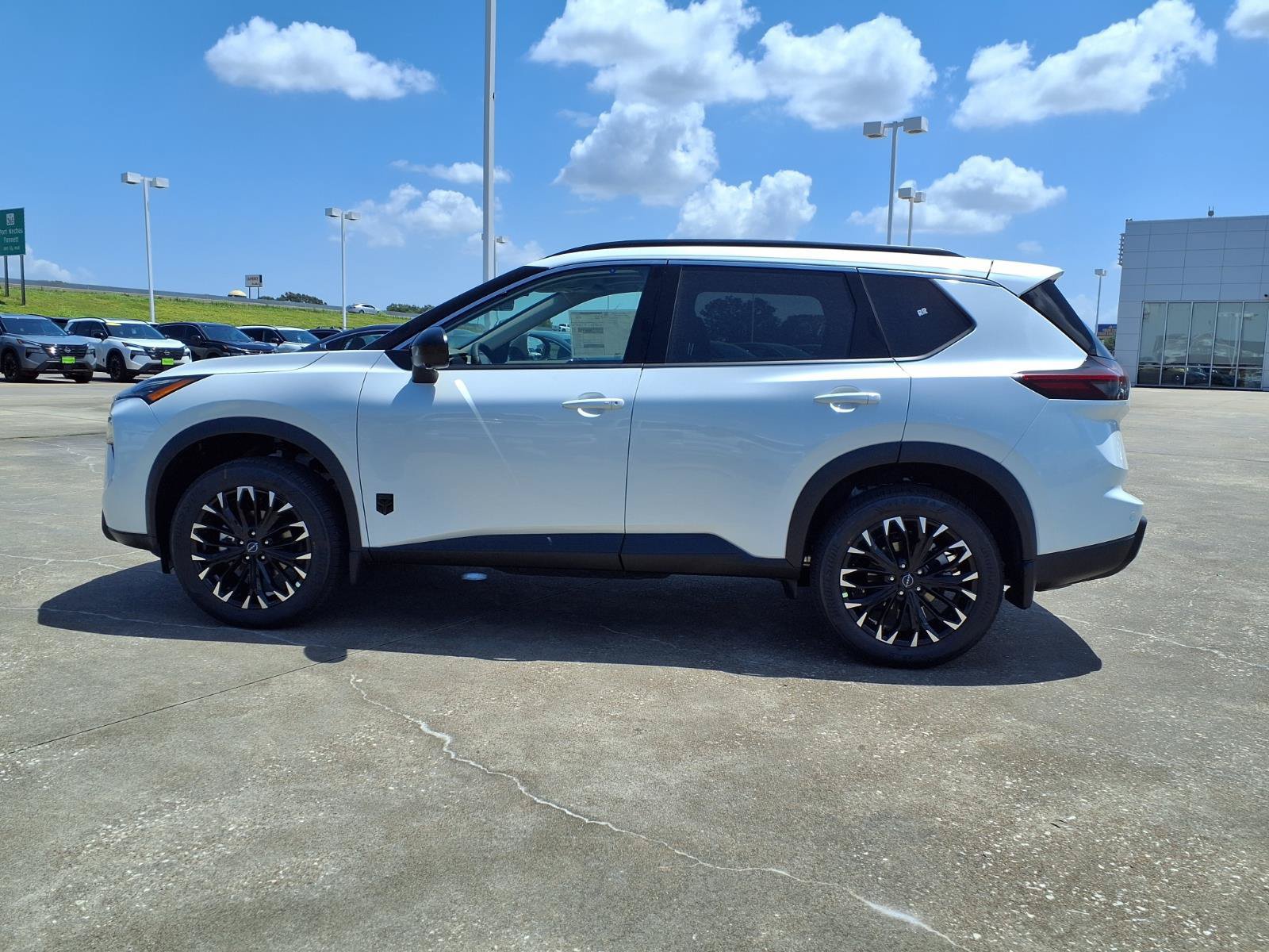 New 2026 Nissan Rogue Dark Armor FWD image 9
