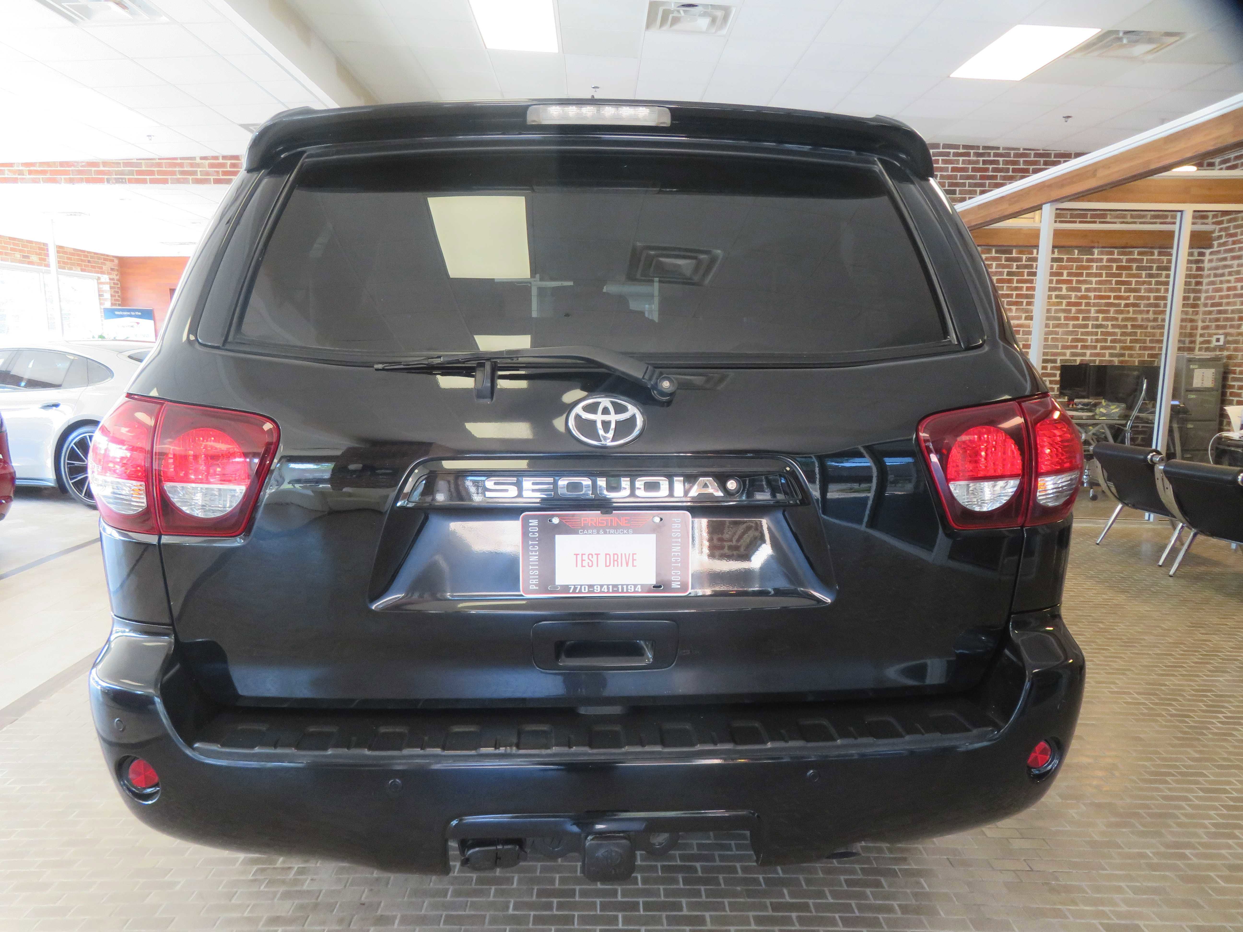 Used 2019 Toyota Sequoia SR5 AWD/4WD image 5