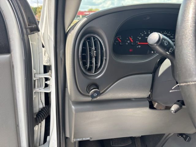 Used 2005 Ford E-250 and Econoline 250 Extended image 14