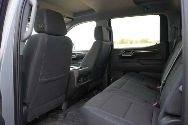 Used 2025 Chevrolet Silverado 1500 LT Trail Boss w/ Convenience Package II AWD/4WD image 23