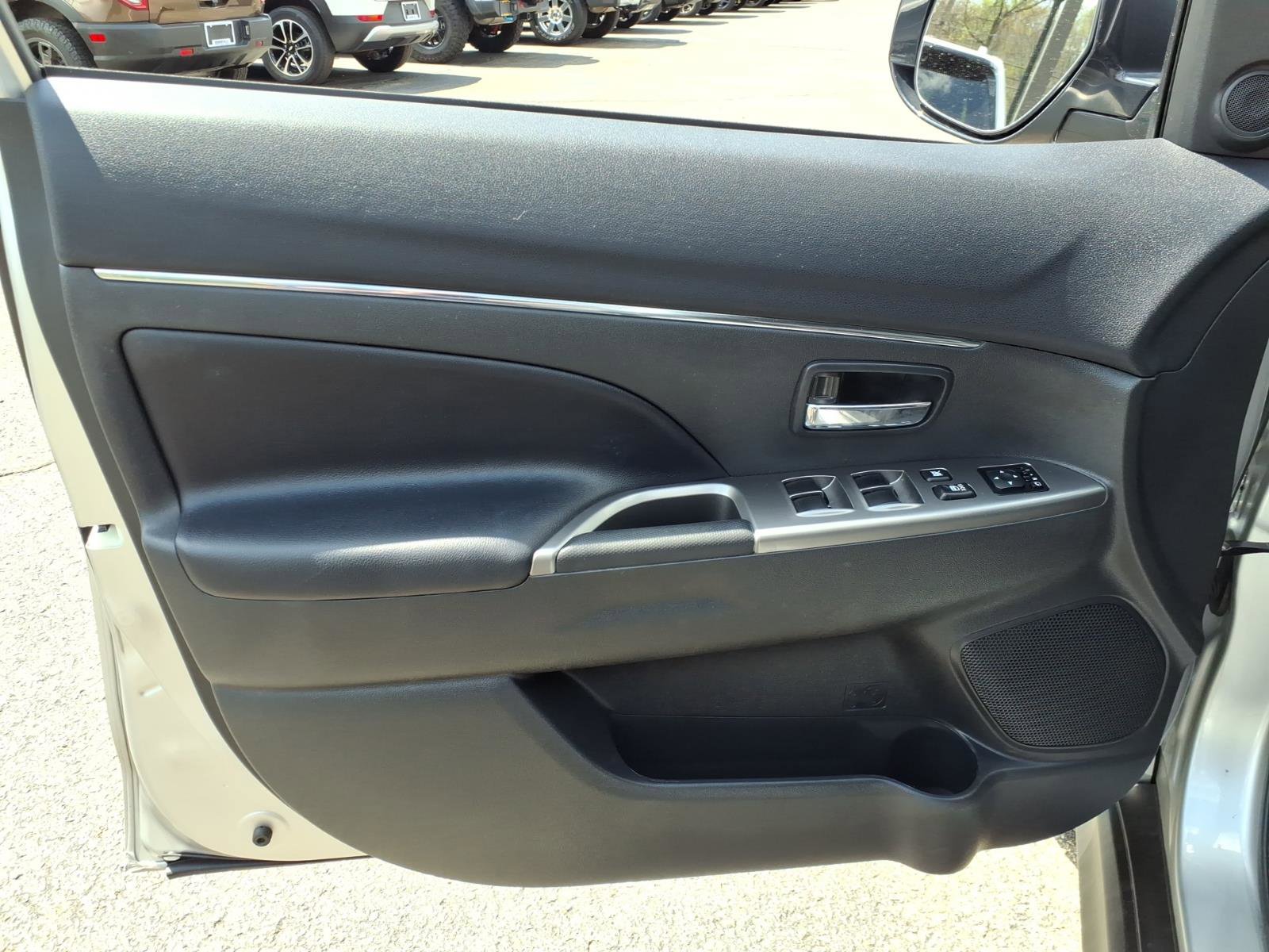 Used 2024 Mitsubishi Outlander Sport AWD image 7