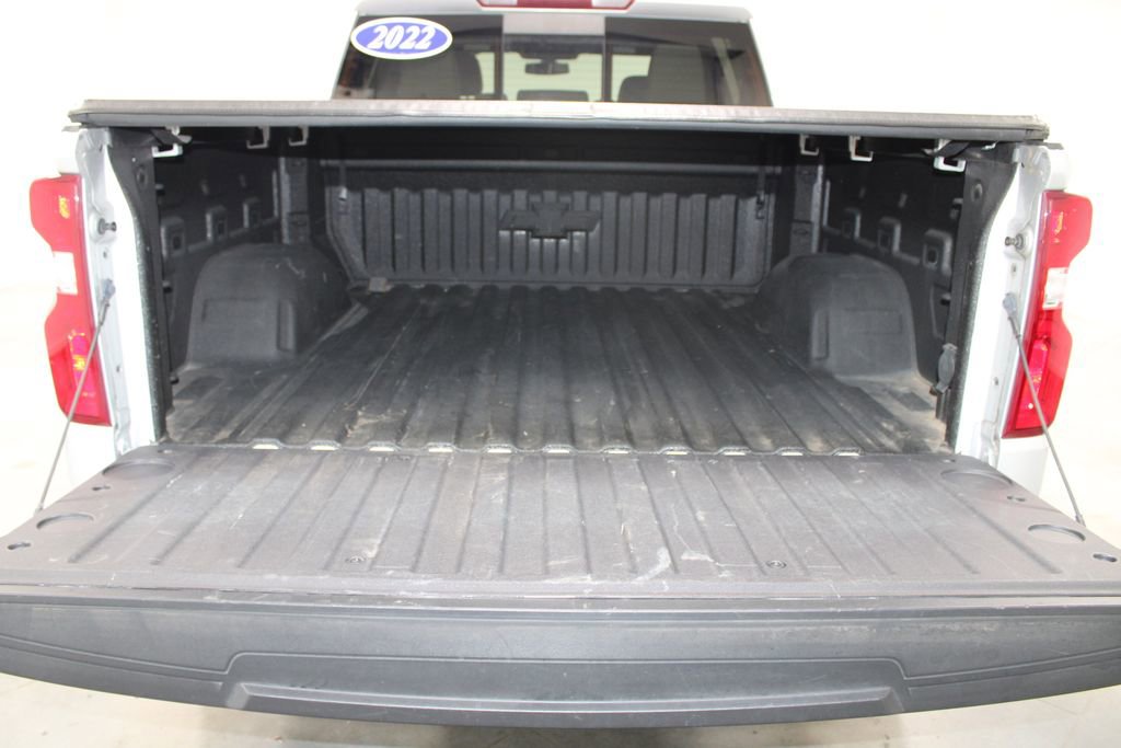 Used 2022 Chevrolet Silverado 1500 LTZ AWD/4WD image 18