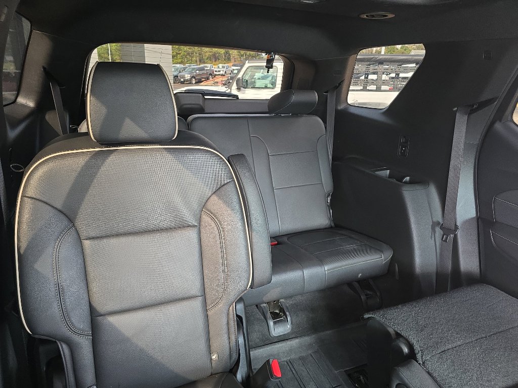 Used 2023 Chevrolet Traverse Premier w/ Redline Edition image 13