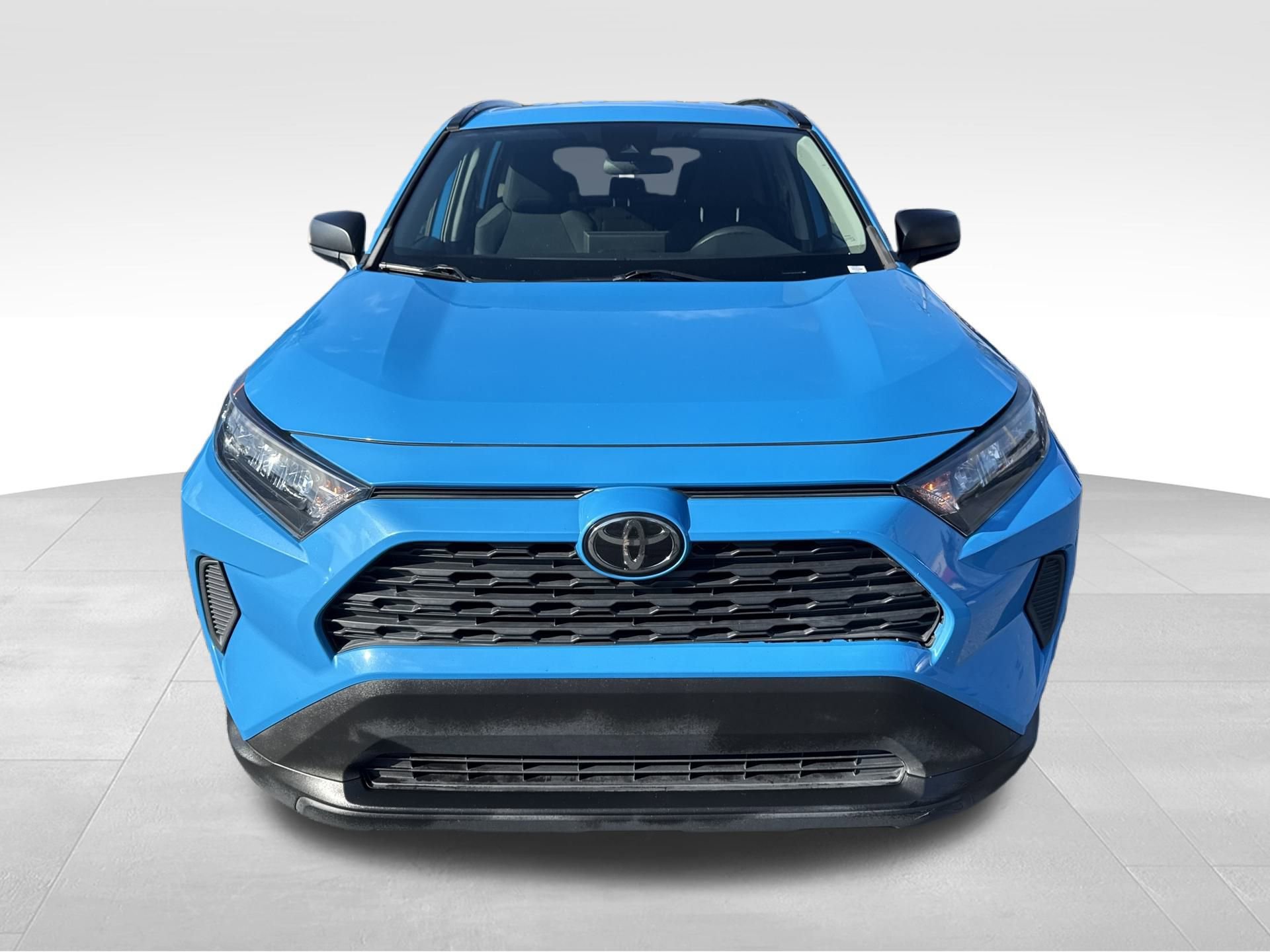 Used 2019 Toyota RAV4 LE image 13
