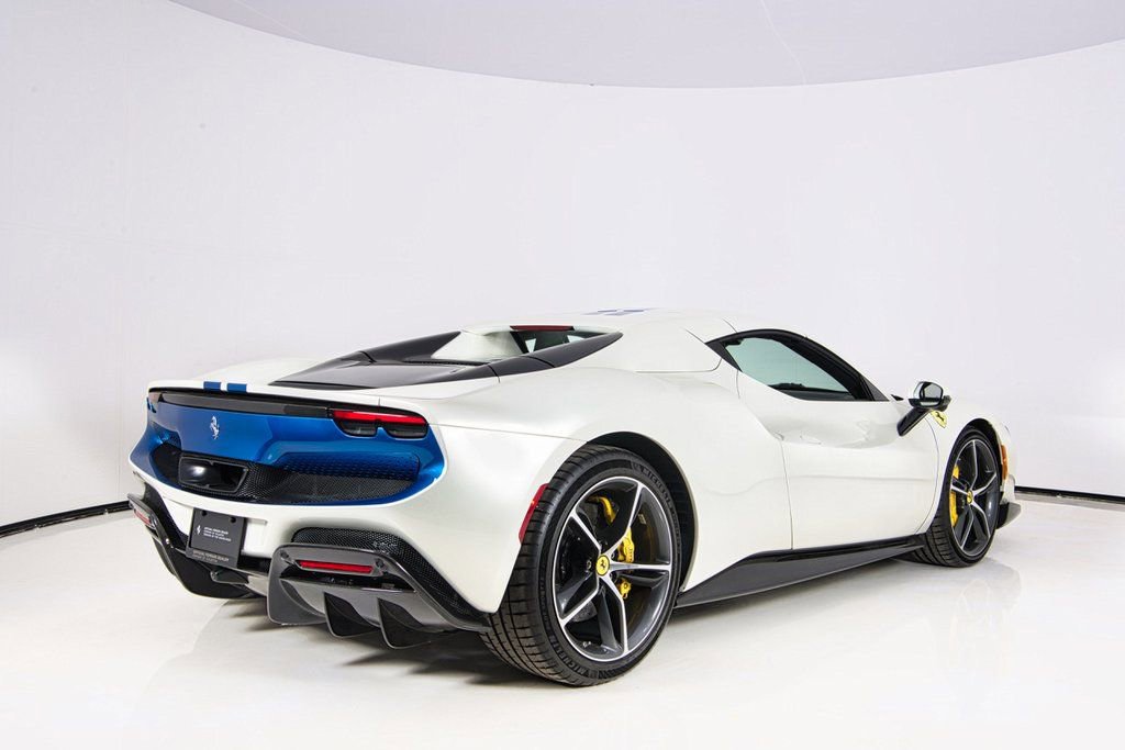 Used 2024 Ferrari 296 GTS image 31