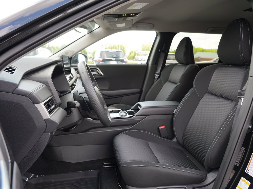 New 2026 Mitsubishi Outlander ES AWD/4WD image 12