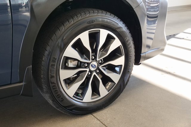 Used 2023 Subaru Outback Touring XT w/ Popular Package #2 image 8