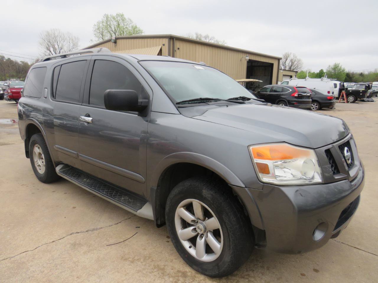 Used 2013 Nissan Armada SV AWD/4WD image 4