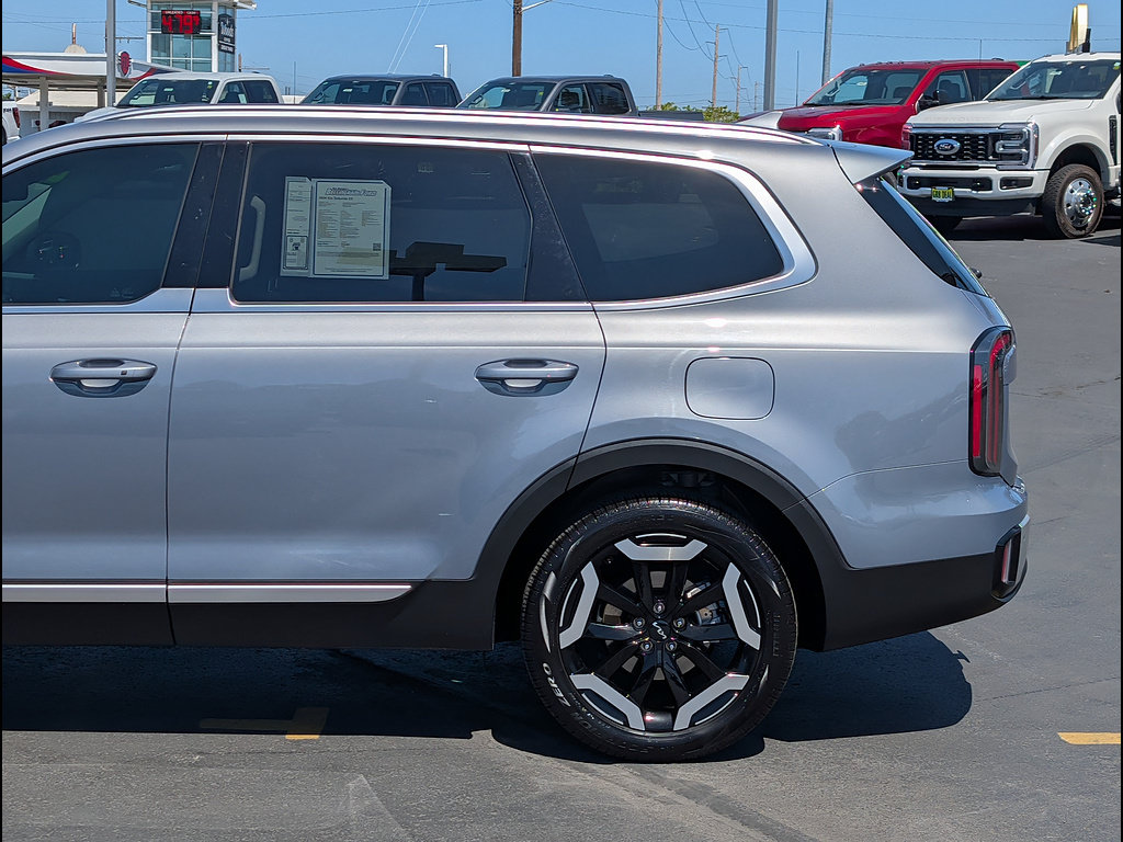 Used 2024 Kia Telluride EX AWD/4WD image 12