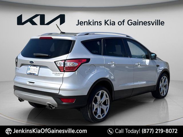 Used 2017 Ford Escape Titanium image 3