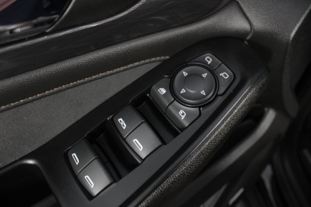 Used 2023 Chevrolet Traverse High Country image 19