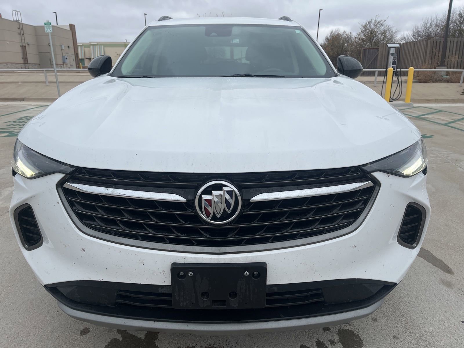 Used 2023 Buick Envision Preferred image 2