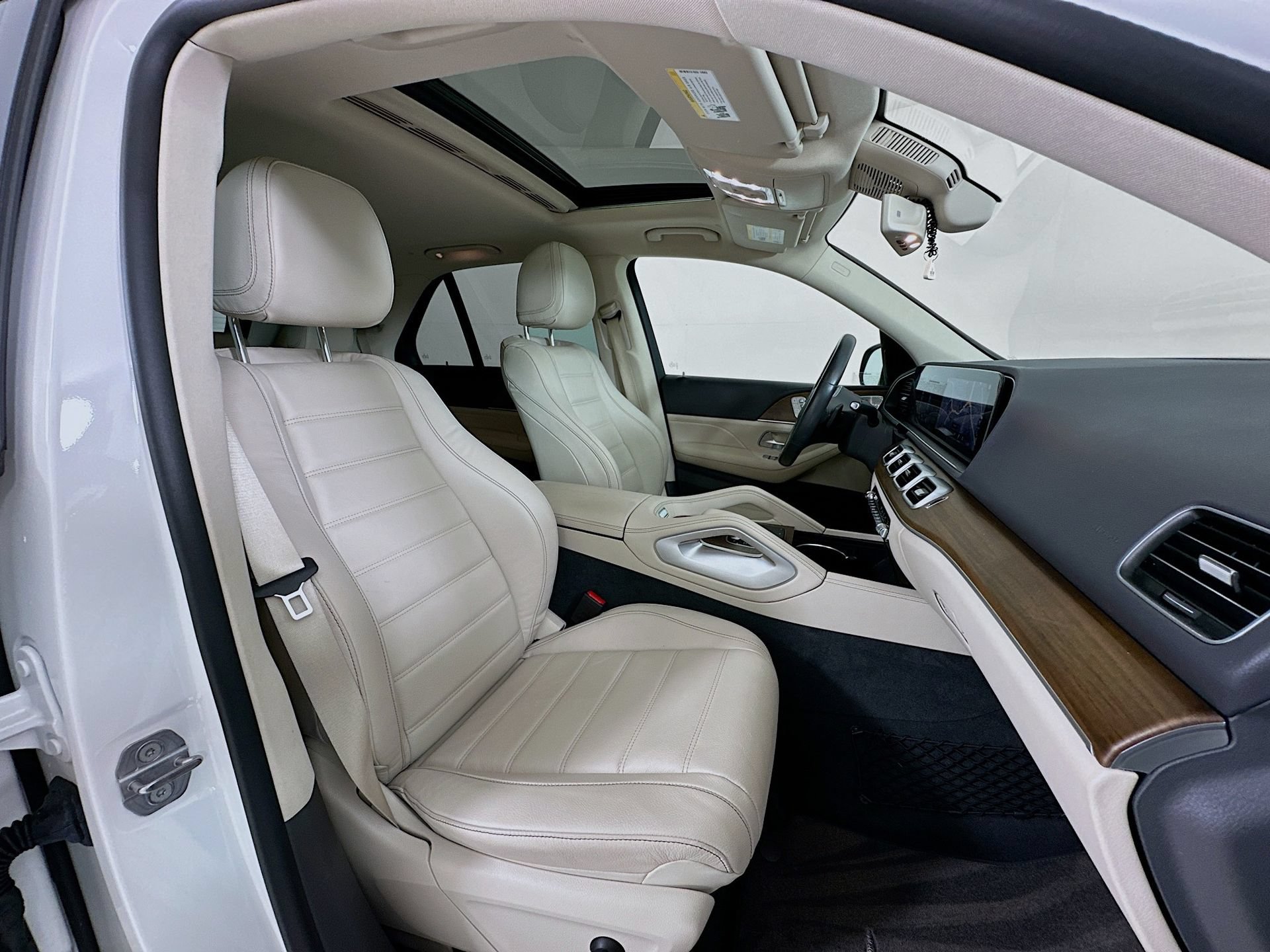 Certified 2020 Mercedes-Benz GLE 450 4MATIC image 31